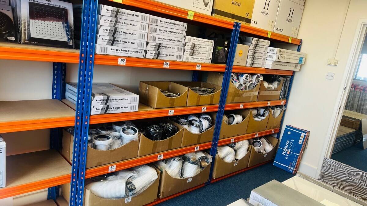 Bathoom & Tile retailer for sale Photo 12