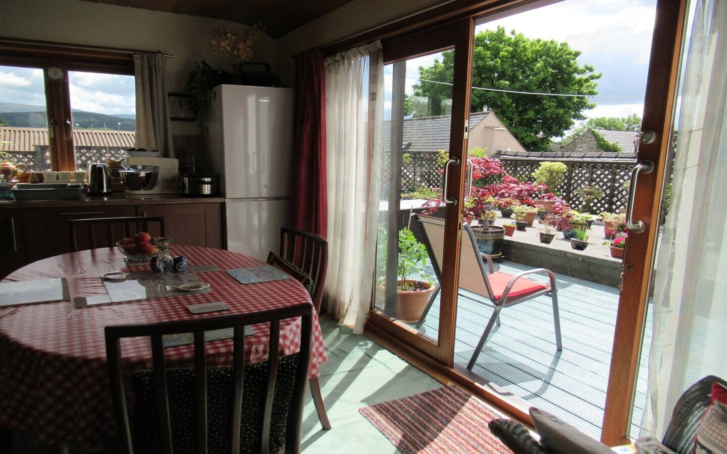 Very Well-known Long-Established Retail Shop Business, with comfortable owners’ accommodation above Photo 12