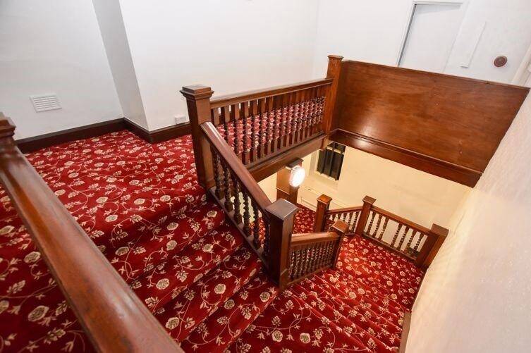 18 Bedroom Hotel For Sale Photo 12