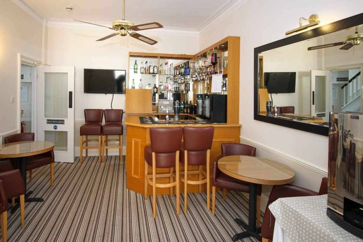 An 11-letting-bedroom former guest house
