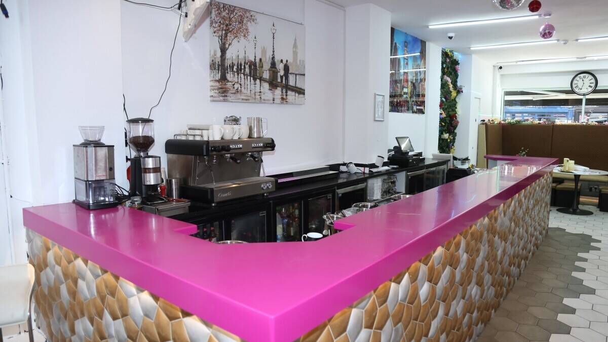 Bar and Events Venue with 4-Bed Accommodation for Sale – Leasehold- eastcote Photo 12