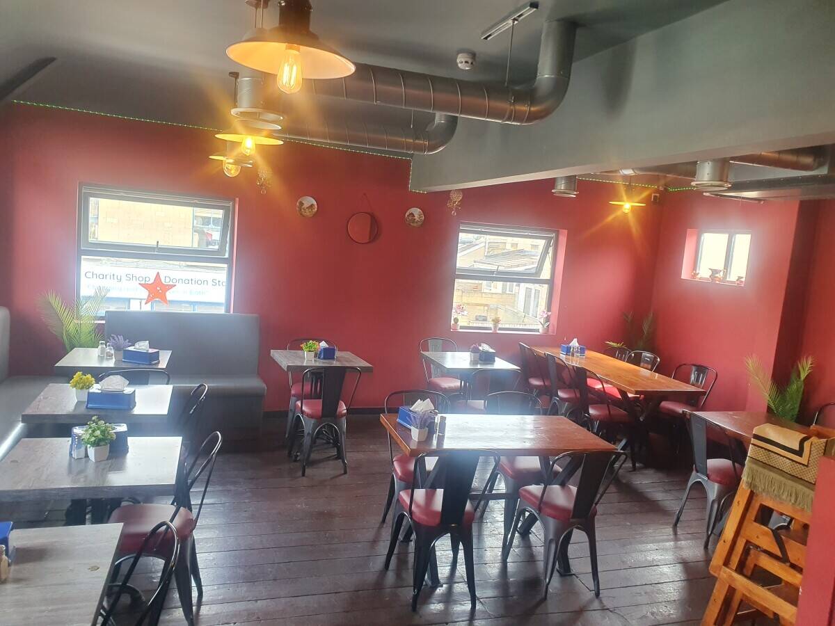 Running restaurant for sale Photo 10