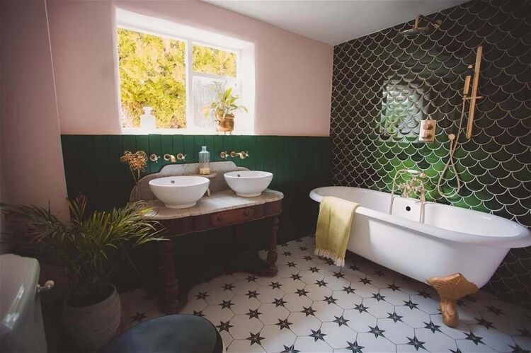 Historic Riverside Thatched Inn Reimagined as a Private Retreat For Sale in Tiverton
