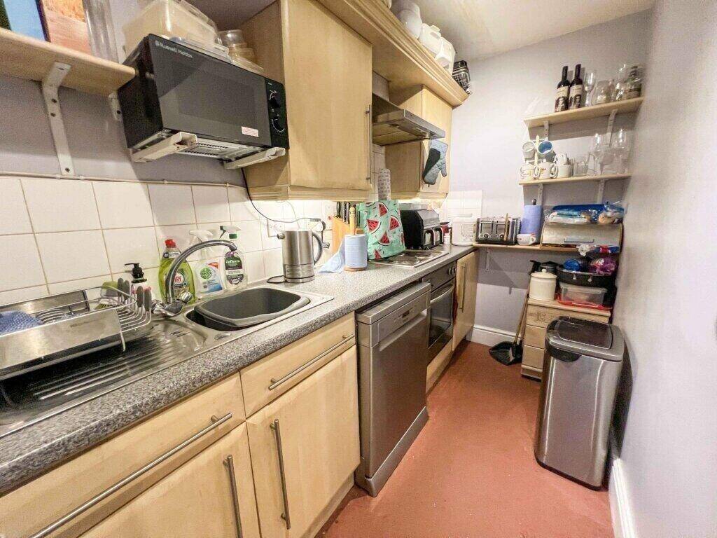 Charming Family-Run Italian Restaurant For Sale in Bacup, Rossendale Photo 12