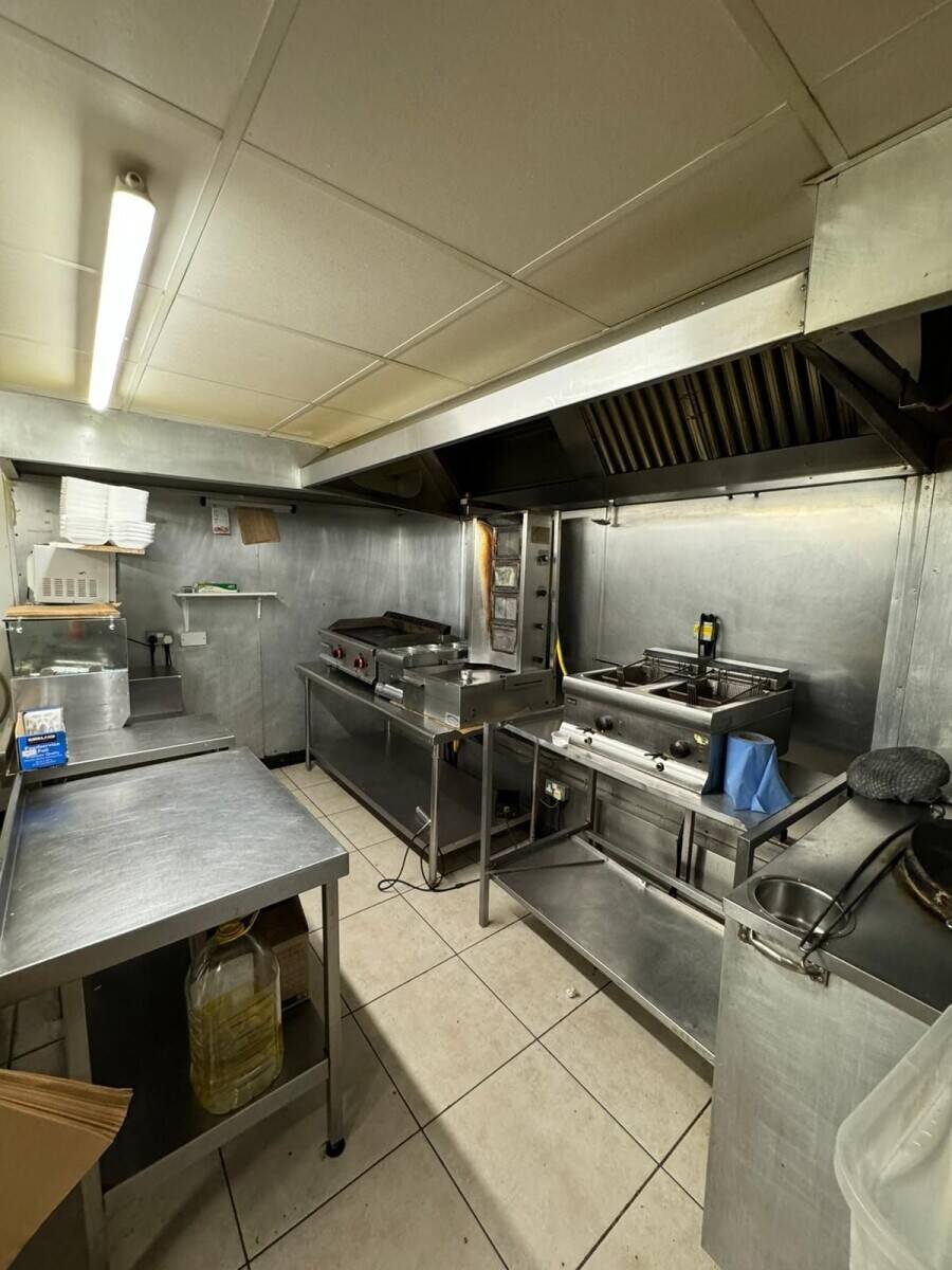 Pizza and kebabs take away in Blaydon for sale Photo 12