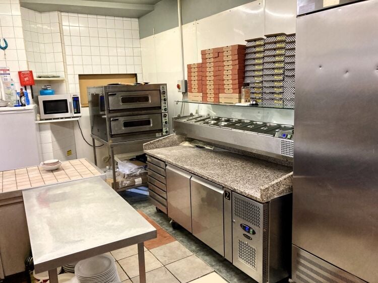 LICENSED RESTAURANT, BAR, & FUNCTION VENUE