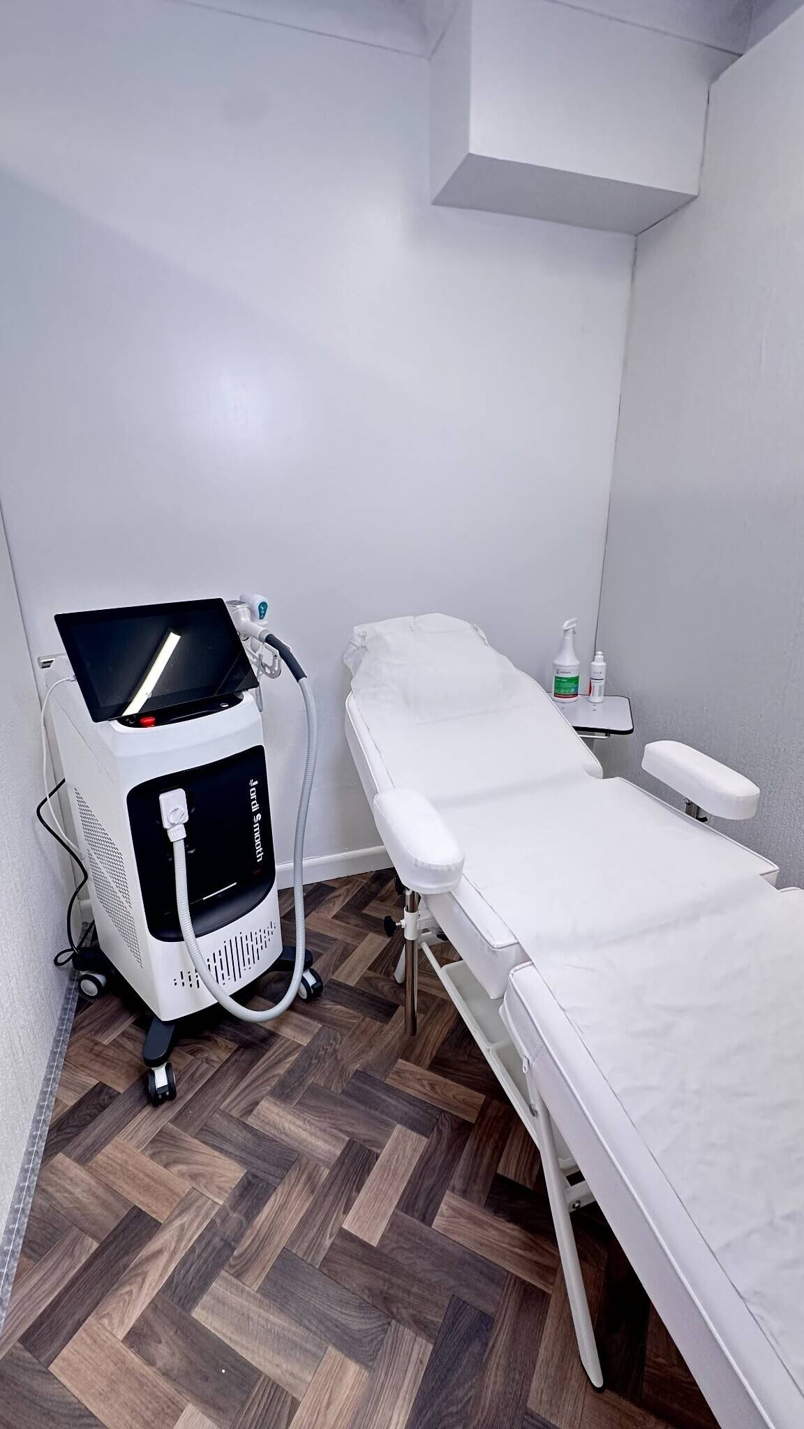Brighton & Hove's Most Premium Nail Beauty and Aesthetics Salon Photo 12