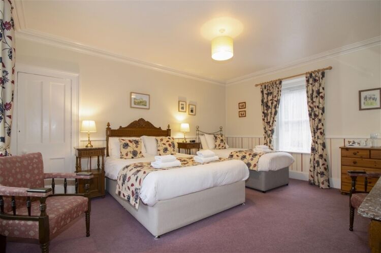 Willowbank Guest House and Willowbank Bothy Photo 12