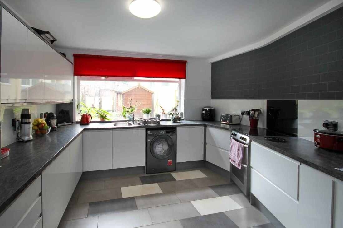 An Excellently Presented, 30-Bedroom En-suite Hotel Photo 4