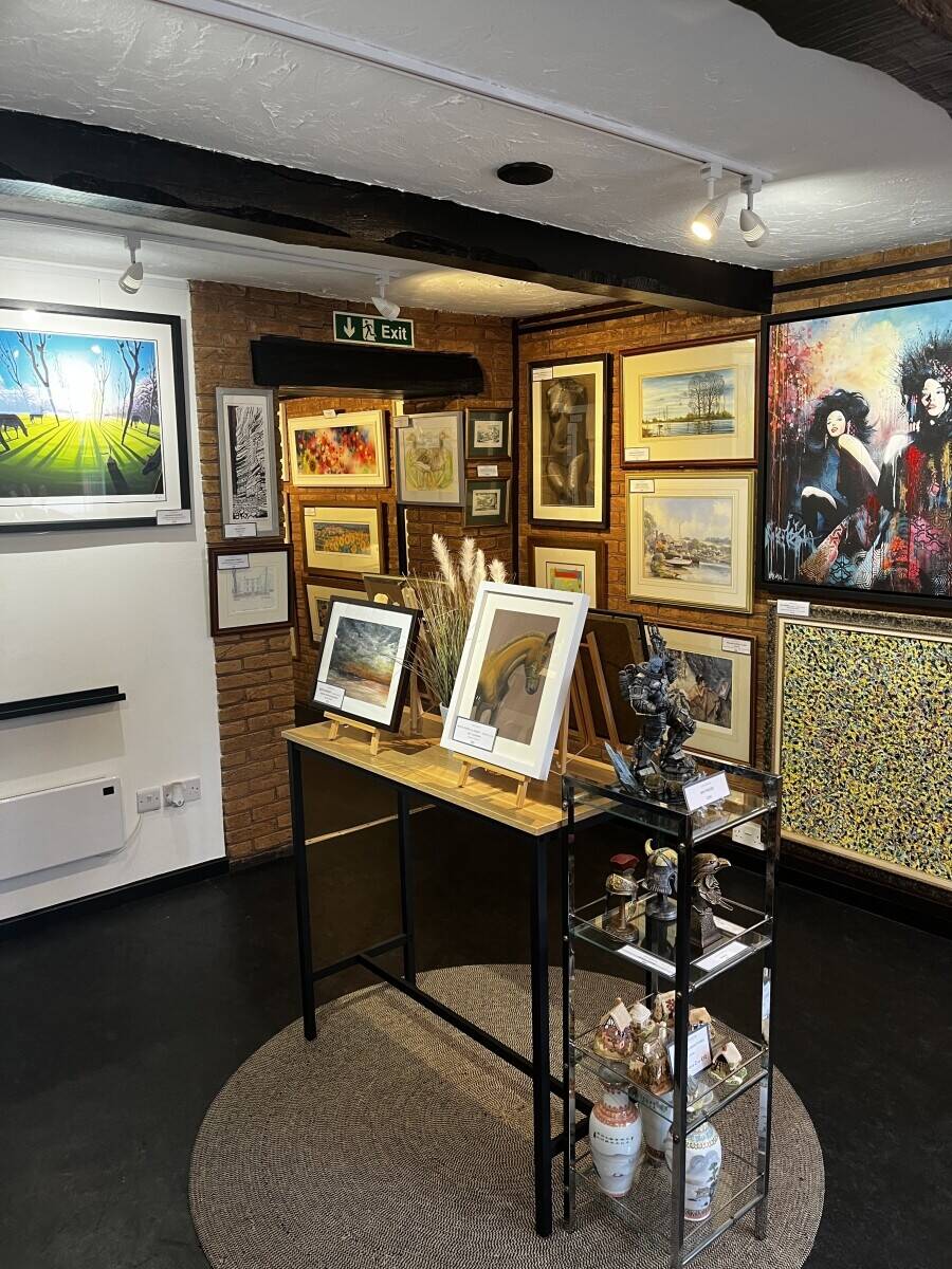 Art gallery & Antiques for sale in Tamworth Staffordshire
