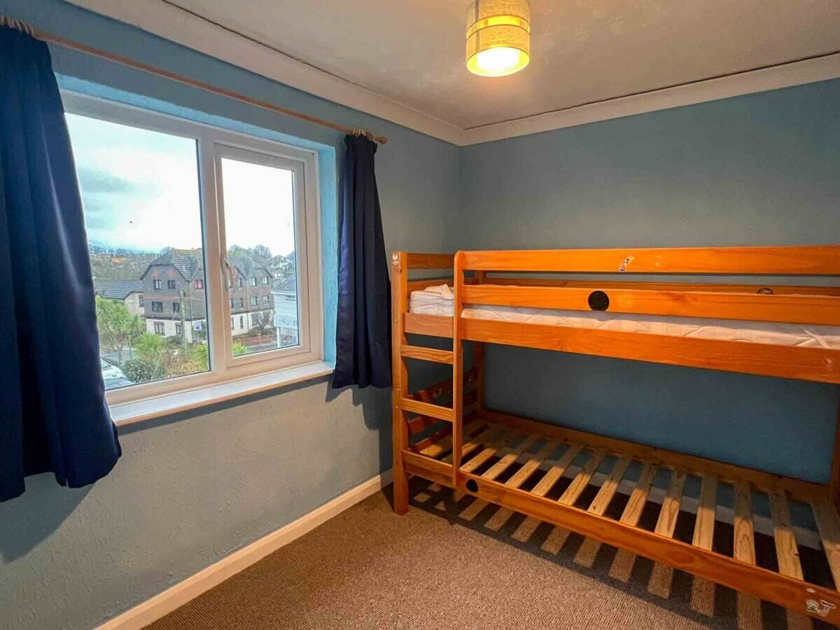 A successful Fish & Chip shop with accommodation for sale Photo 12