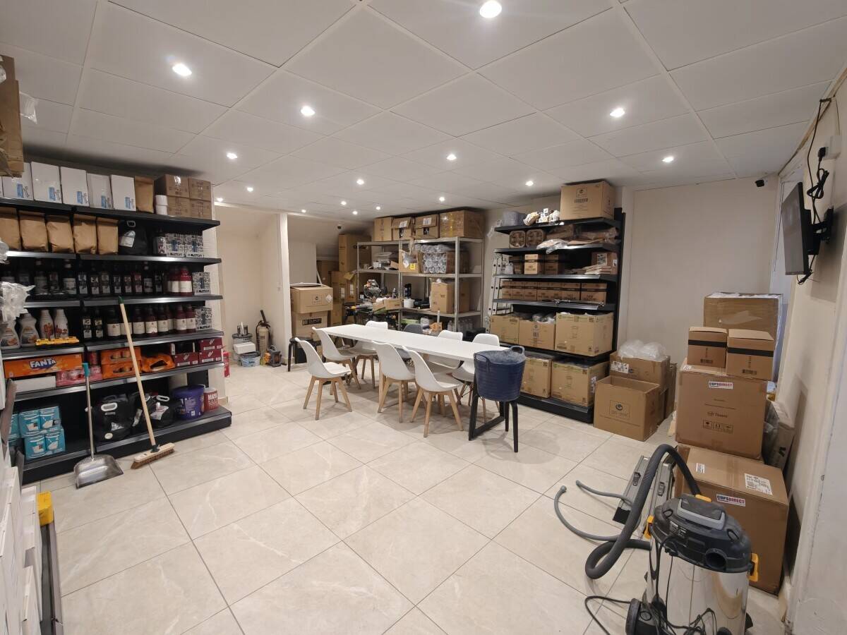 Profitable Ice Cream & Dessert Parlour Freehold Business & Property for Sale in North Shields Photo 12