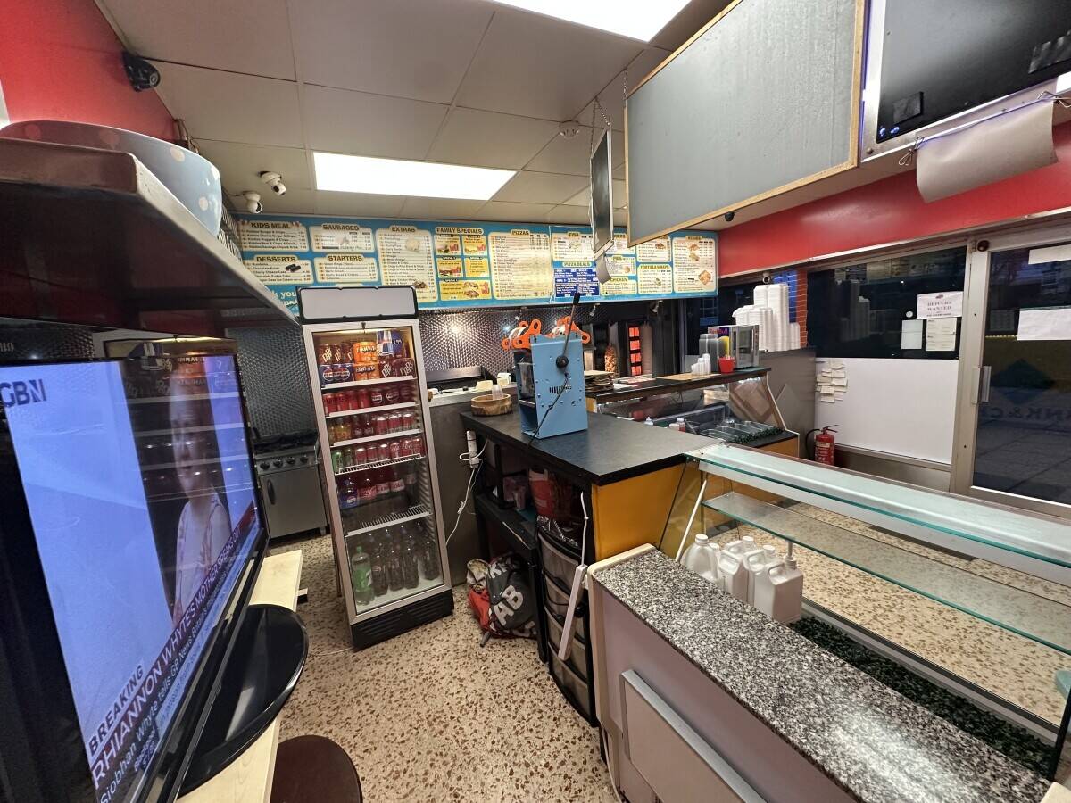 Kebab & Pizza Takeaway shop for sale in Gillingham Kent  Photo 12