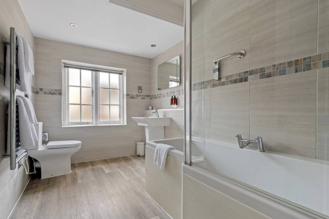Highly Profitable, Bedroom-Focused, Grade II Listed, Town Centre Hotel - For Sale Photo 12