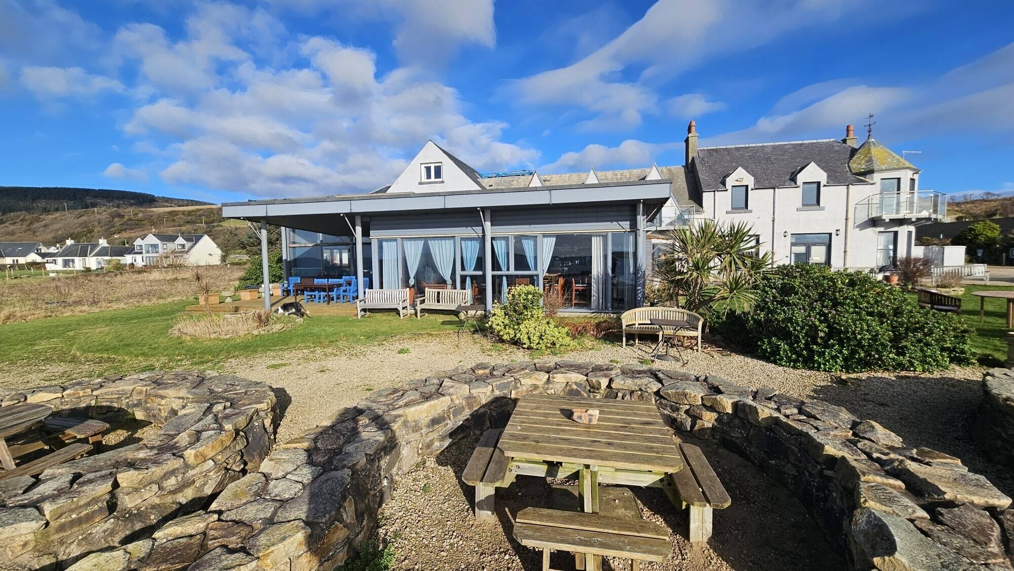 Seafront bistro and bar on the Isle of Arran with spectacular beach front location and views. Photo 12