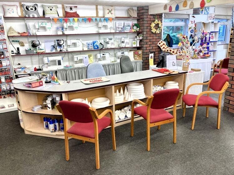 FABRIC, HABERDASHERY, & CRAFT RETAIL WAREHOUSE