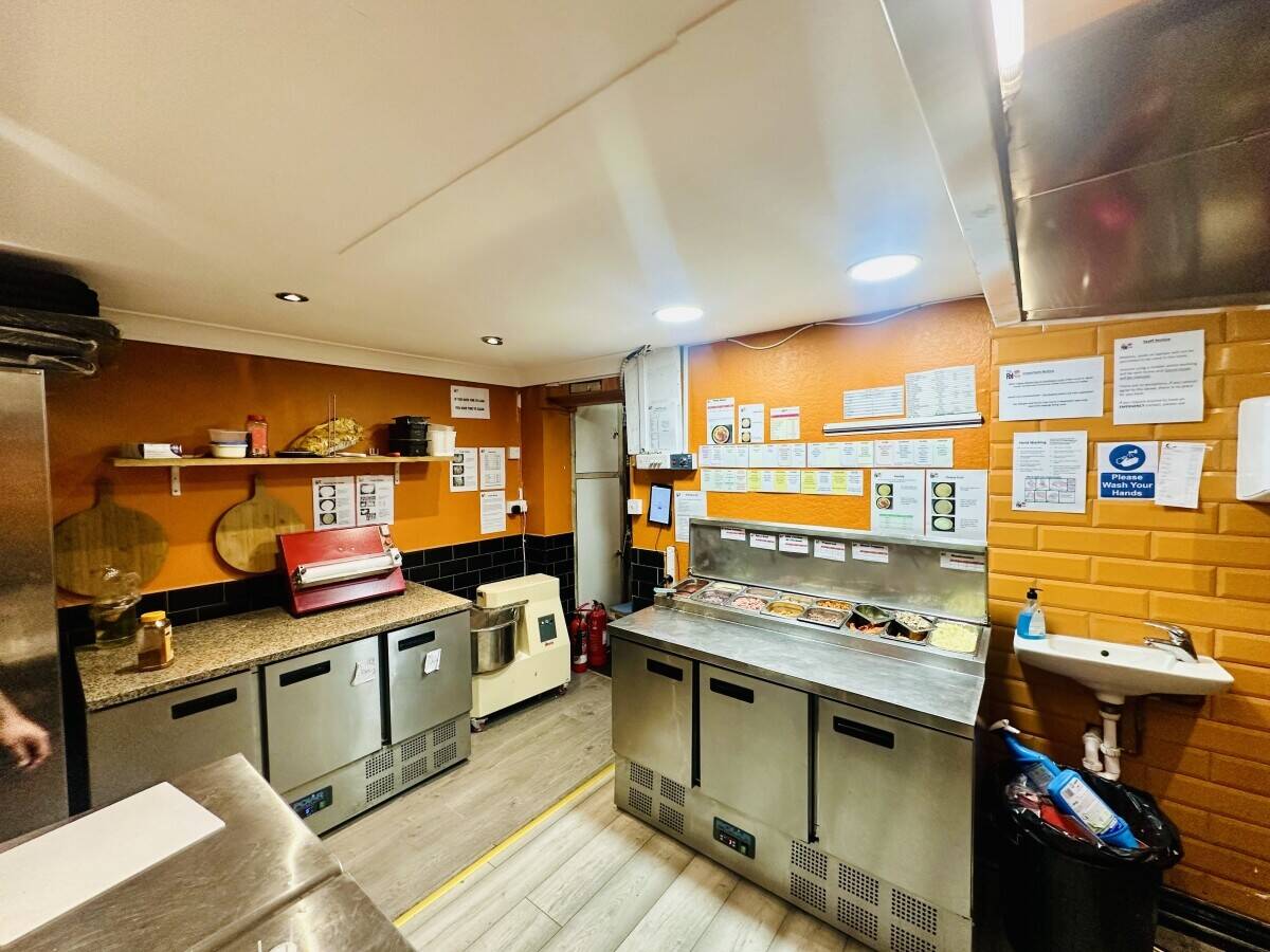 Pizza Franchise & Indian takeaway for sale in Grays Photo 12