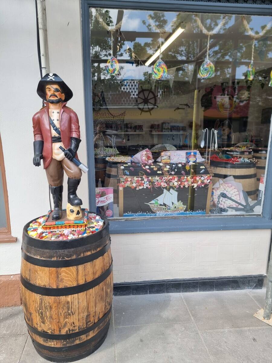 Captain of Sweets shop located in Gloucester Photo 12