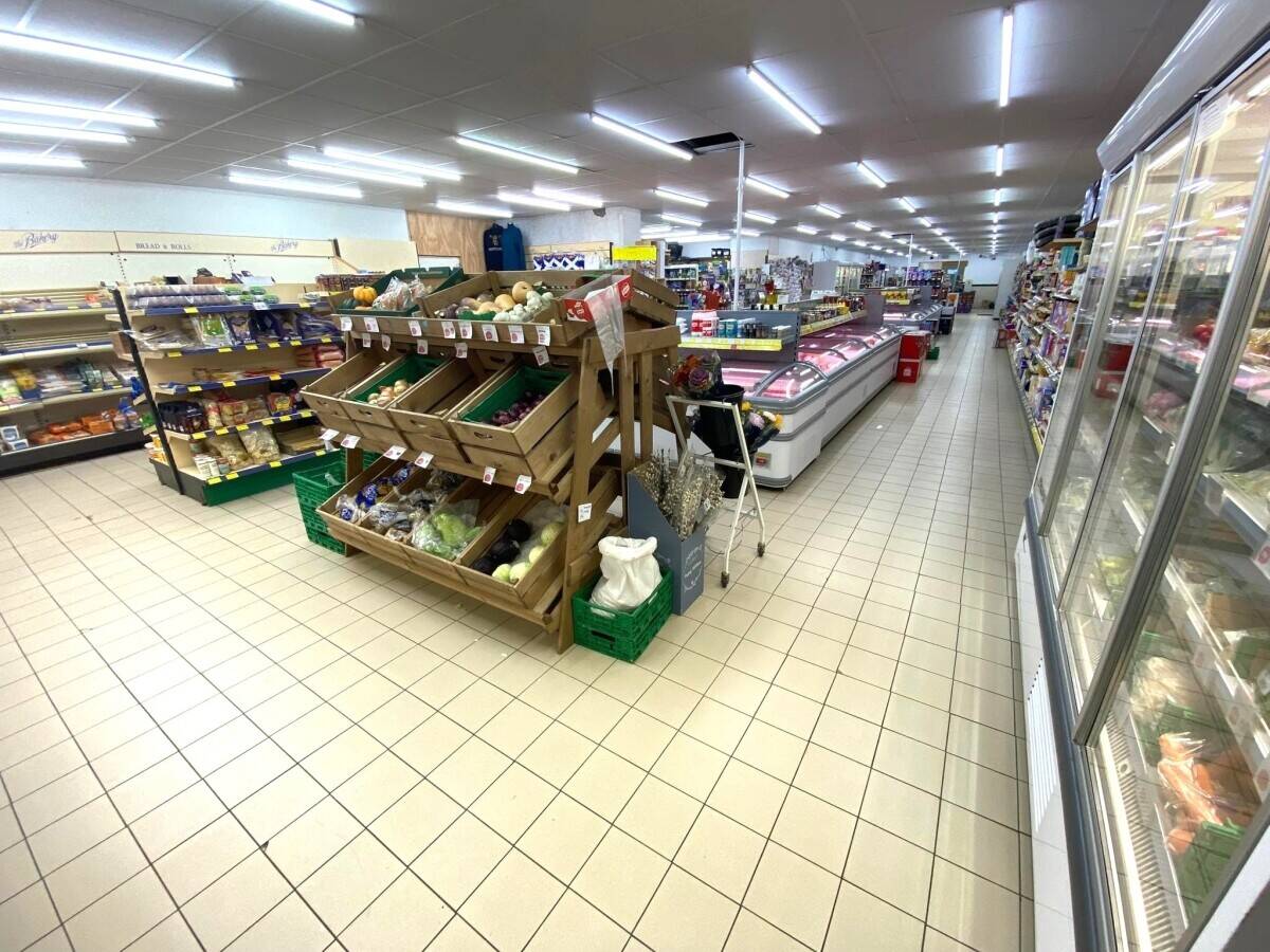 Two Well Performing Freehold Licensed Convenience Stores located in the Outer Hebrides (ref 1783) Photo 12