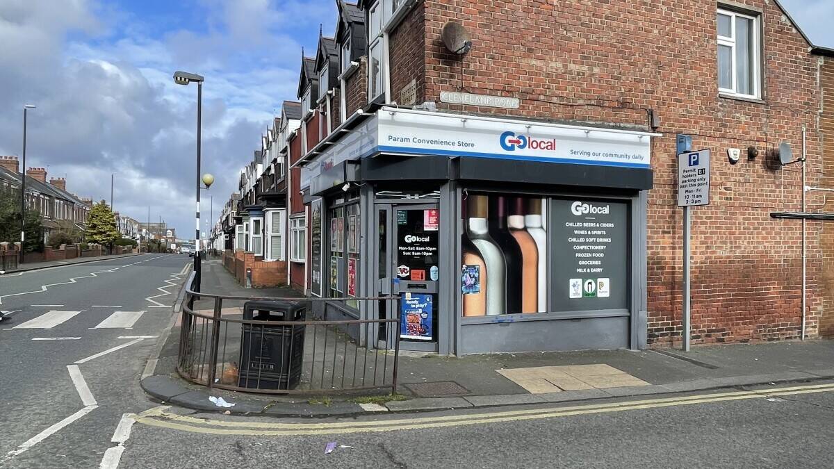 OFFERS INVITED Leasehold Convenience Store & Off Licence & 2 Bed Living Premises in Sunderland Photo 12