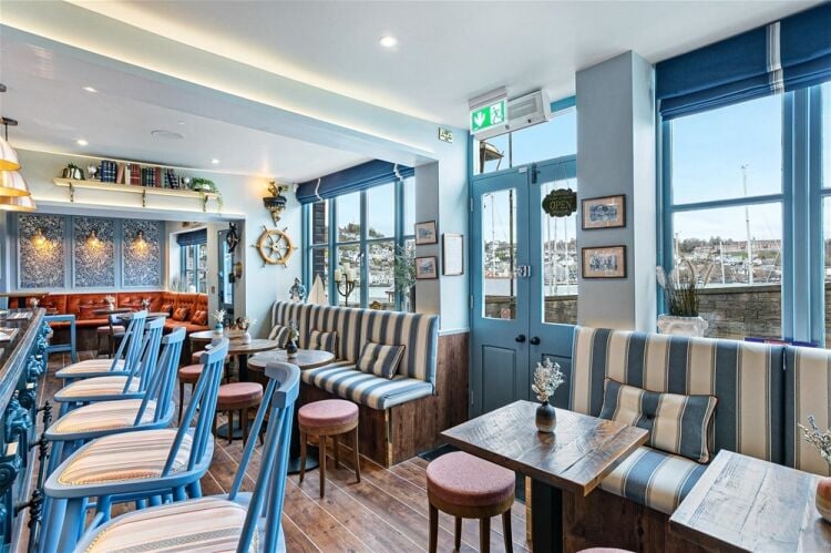Exceptional Trading Opportunity in an Iconic Riverside Location For Sale in Dartmouth