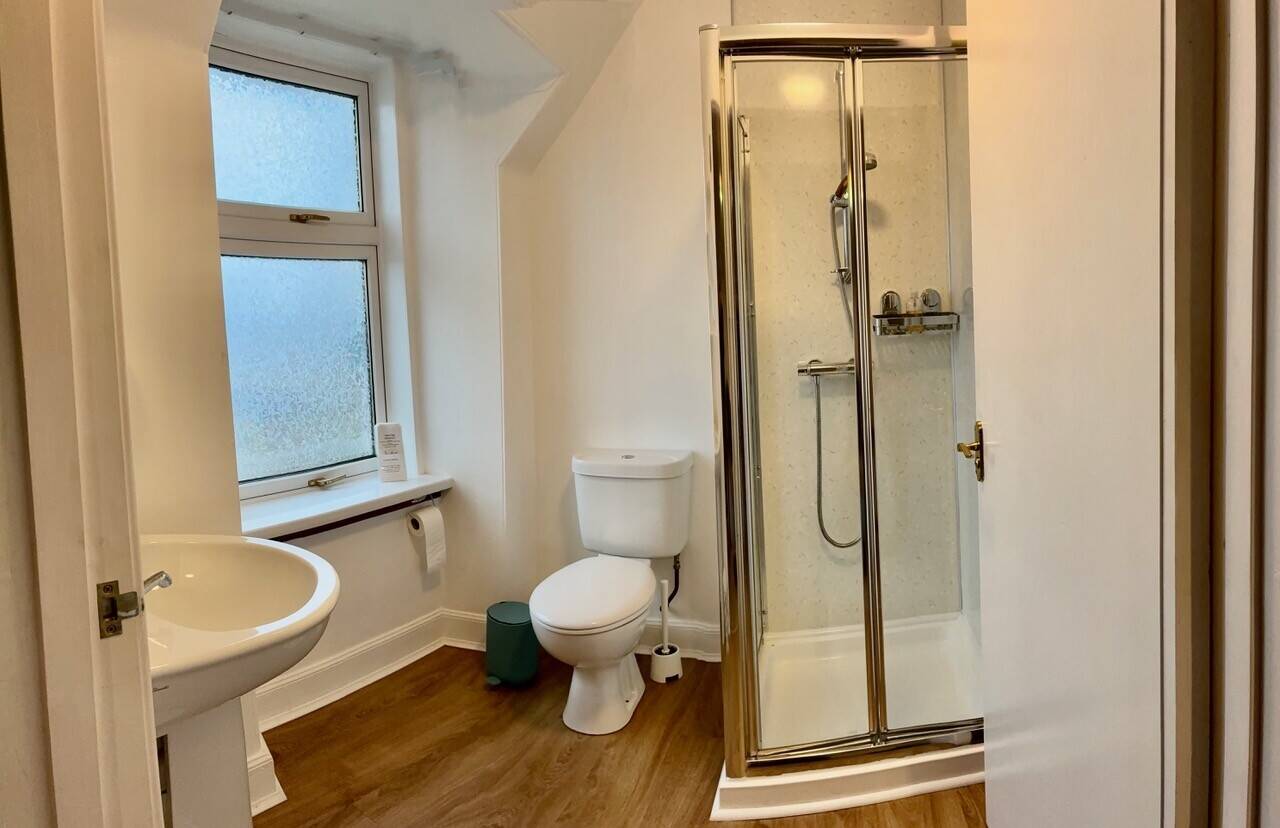 Established & Well-Presented Bed & Breakfast Business on the Isle of Skye - For Sale Photo 12