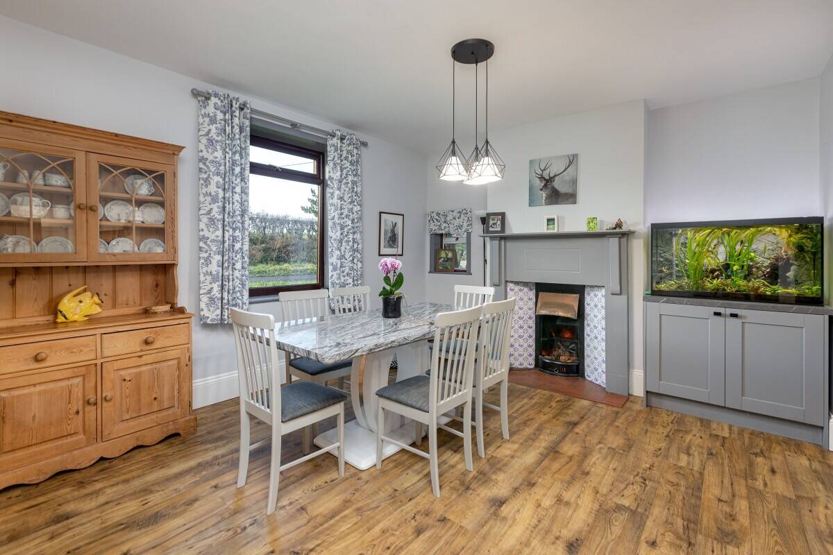 Established Aquatic and Pet Business with 4 bed Home North Yorkshire Photo 12