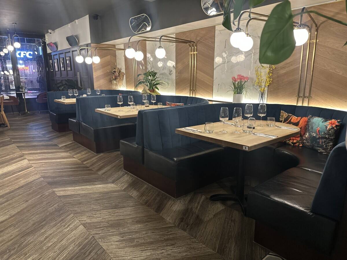 Highly Rated & Fully Equipped Town-Centre Turkish Restaurant & Bar