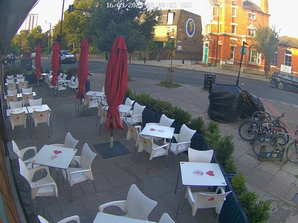 Long-Established, Iconic, Profitable Portuguese Restaurant and Bar -South London Photo 12
