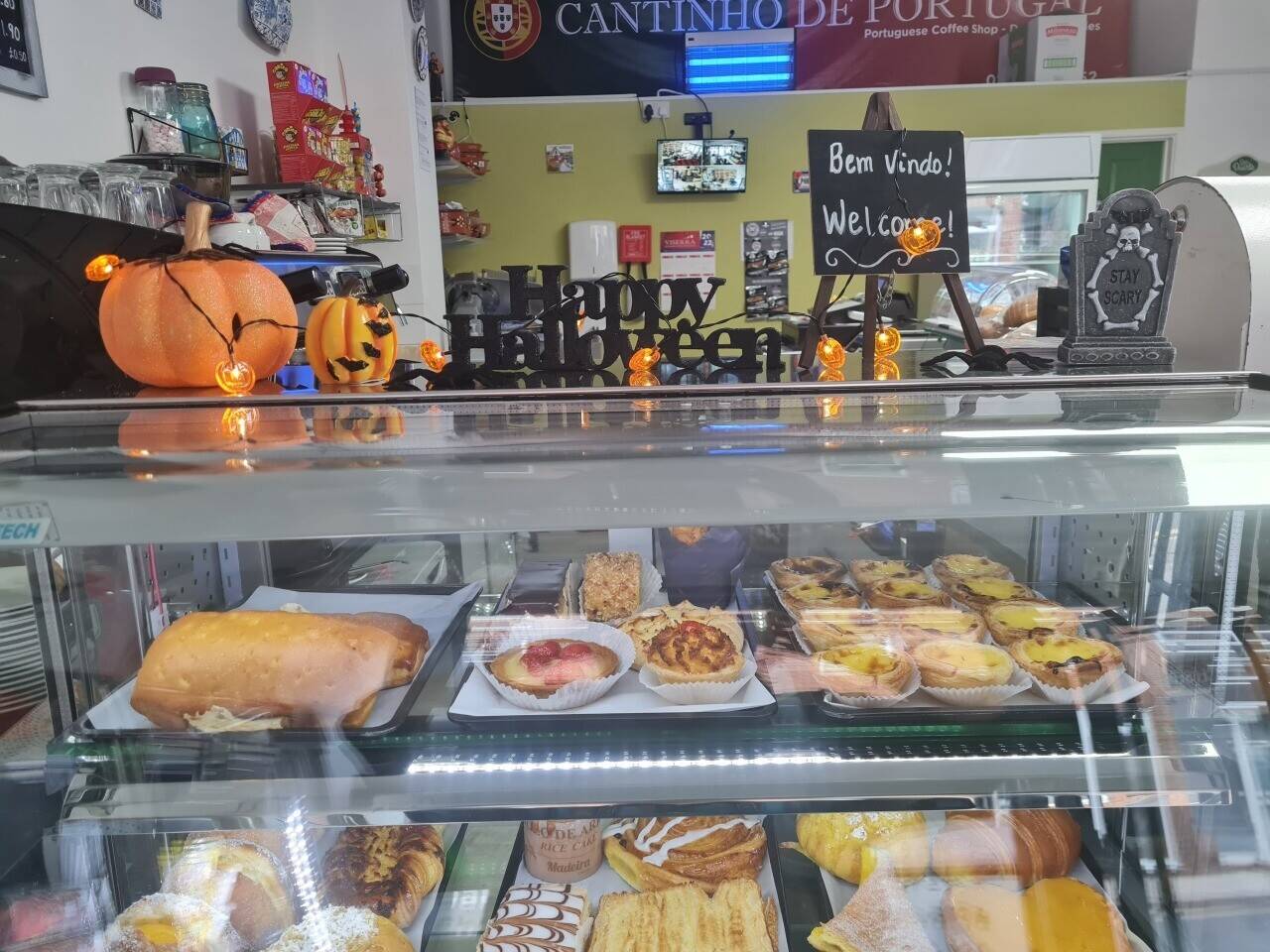 Portuguese coffee shop/deli/groceries for sale in Luton Photo 12