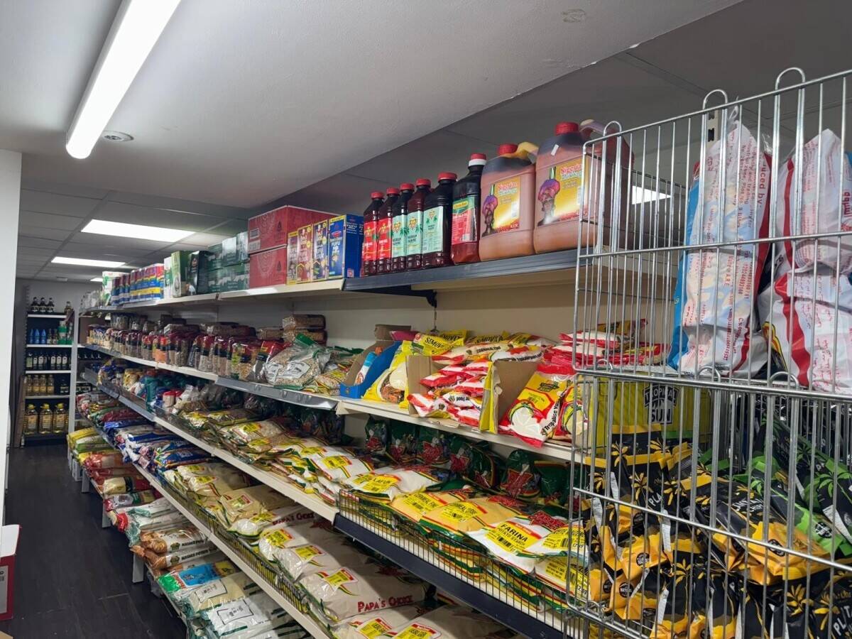 Grocery shop for sale with Halal Butchers Photo 13