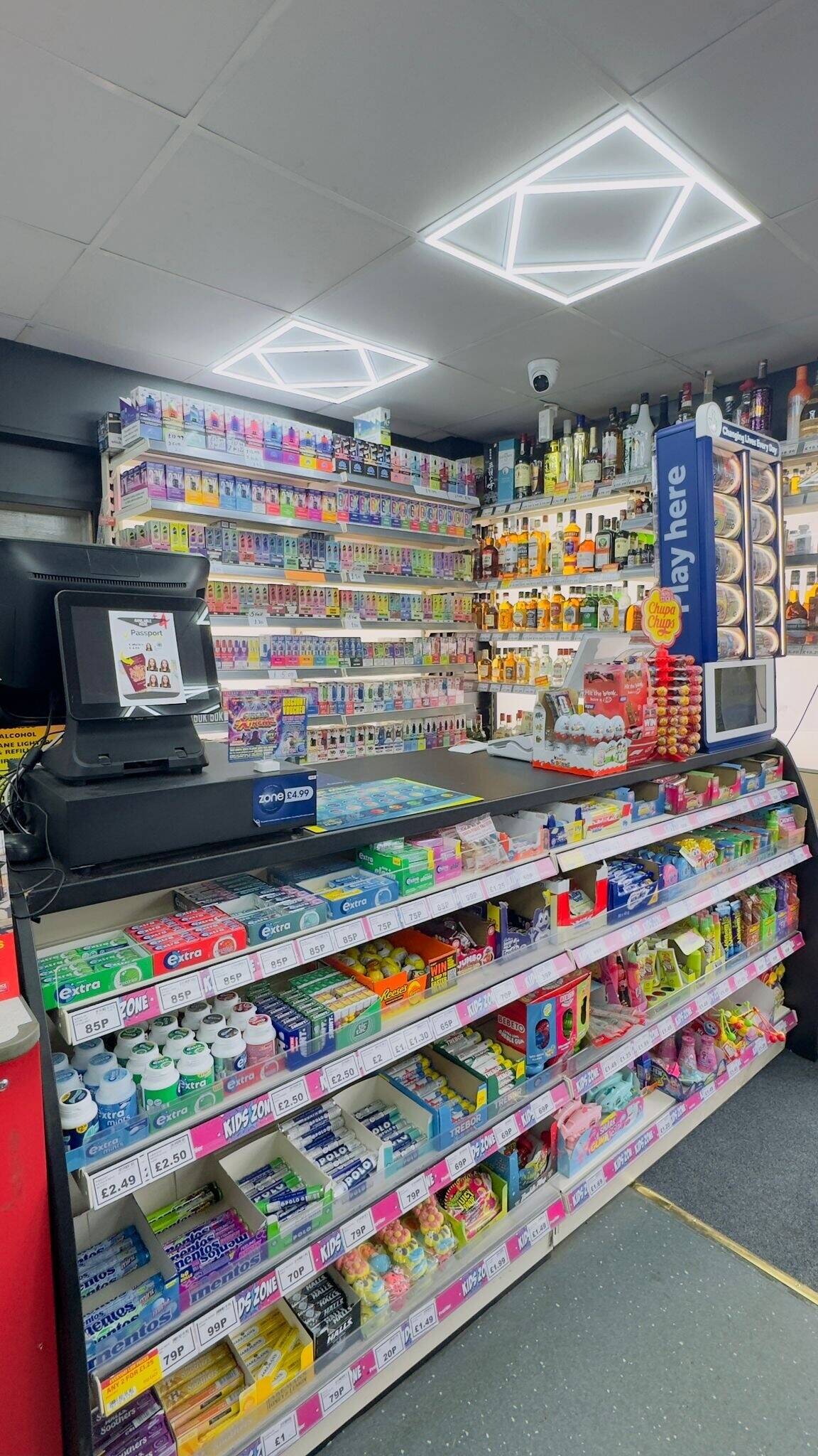 Post office/off licence for sale in near hinckly Photo 12