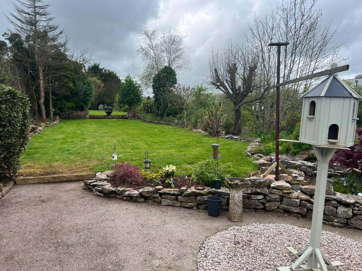 Exquisite Detached Period Guest House with Extensive Gardens and Luxury Owner’s Accommodation in a D