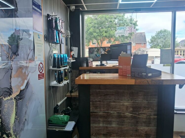 Clipo Glow Tanning Lounge