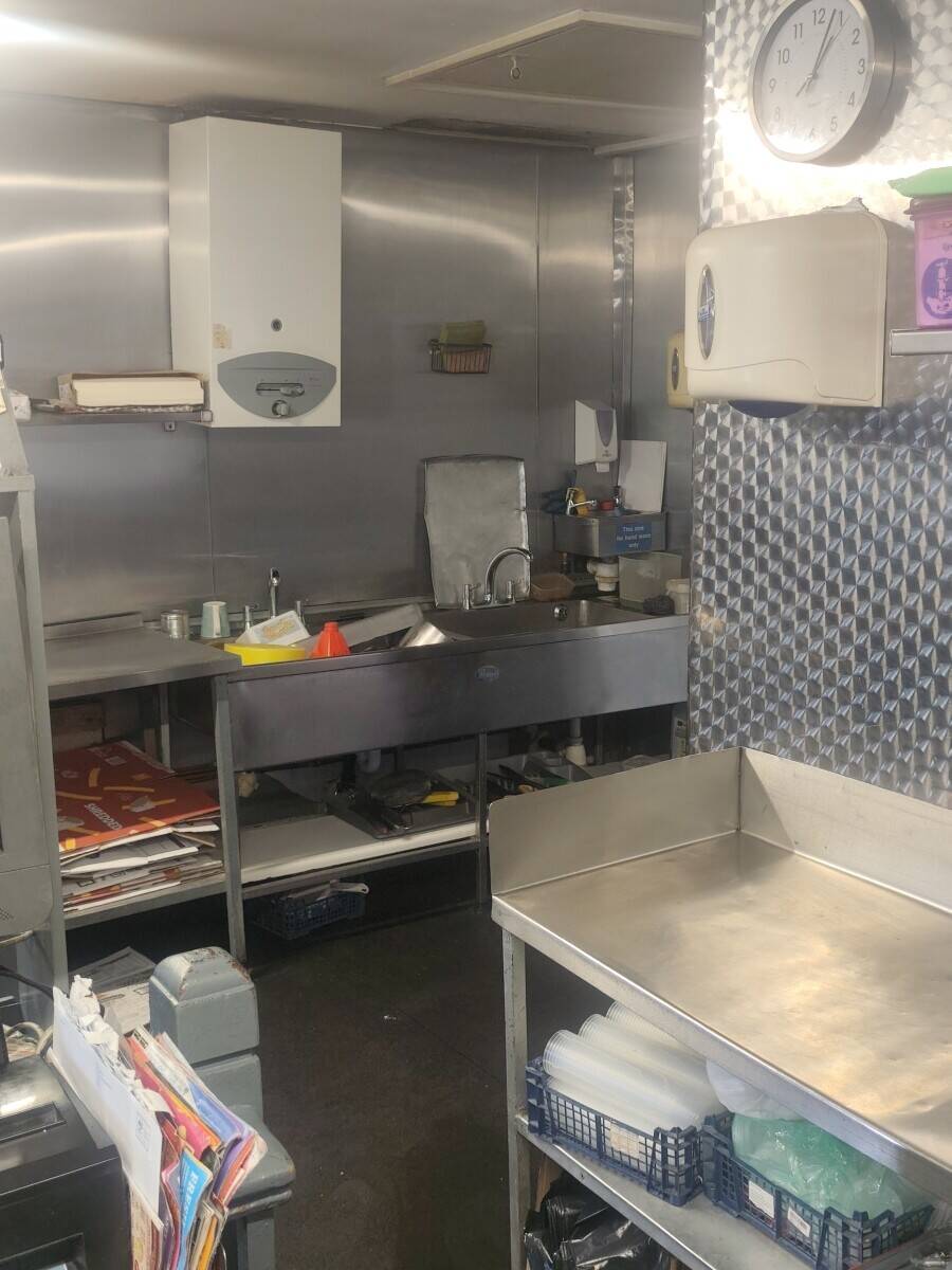 Allenton Kebabs Established since 1988 Prime Location Fully Equipped