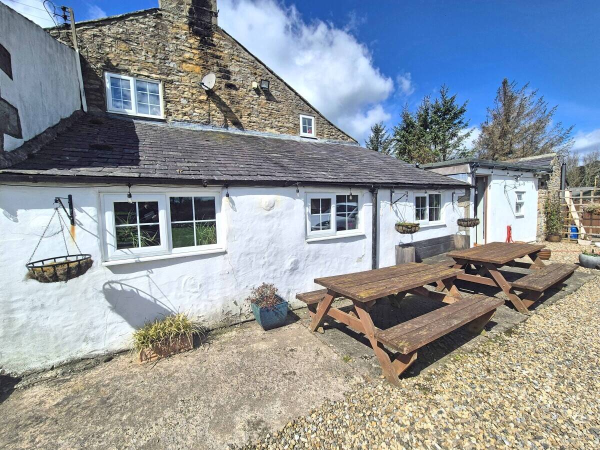 NORTH PENNINES - TRADITIONAL COUNTRY PUB