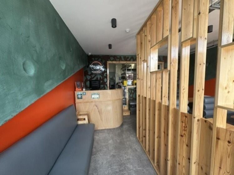 Leasehold Takeaway Located In Olton, Solihull