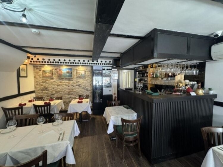 Leasehold Italian Restaurant Located In Knowle, Solihull Photo 12