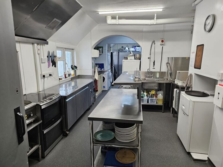 Leasehold Tea Rooms & Café Located In Moreton-in-Marsh Photo 12