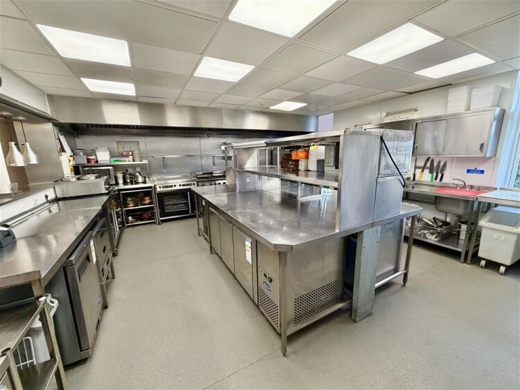 Restaurants For Sale in Birkenshaw Photo 12