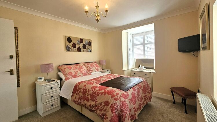 10/10 Rated Holiday Letting Home & Income - Sea Views Photo 12