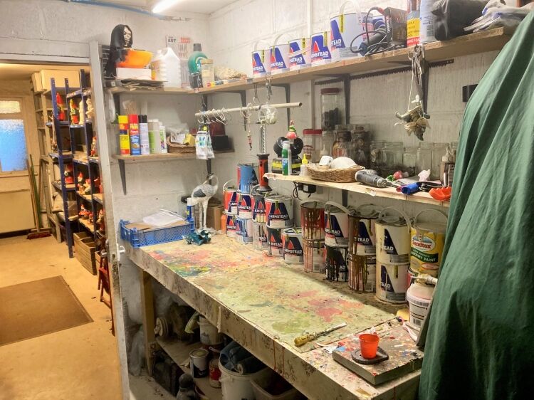 TOURIST ATTRACTION – GIFT/SOUVENIR RETAIL, ORNAMENT RETAIL & MANUFACTURING, SNACKS & GARDENS