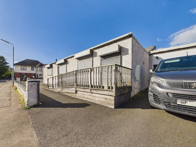 Established Freehold Bakery With Extensive Premises In Torrance