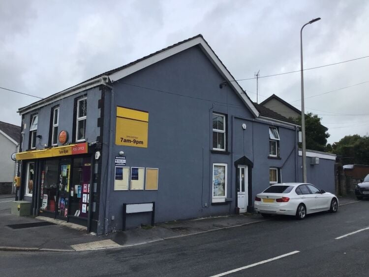 CONVENIENCE STORE and POST OFFICE WITH ACCOMMODATION, Near LLANELLI Photo 12