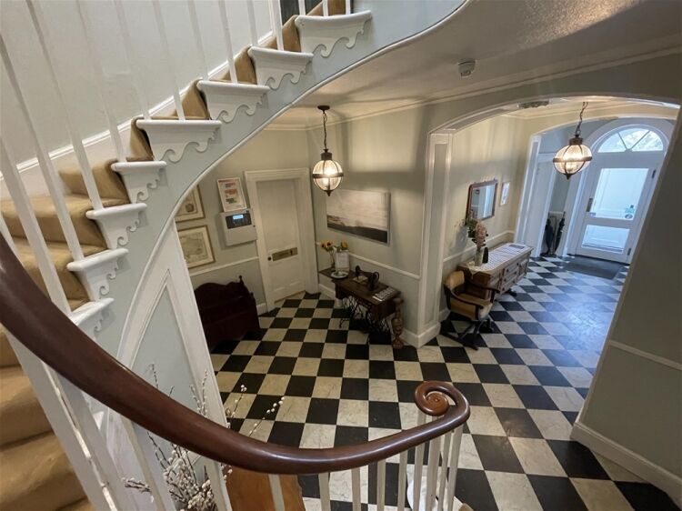Georgian Country House Hotel For Sale For Sale in Bridport Photo 12