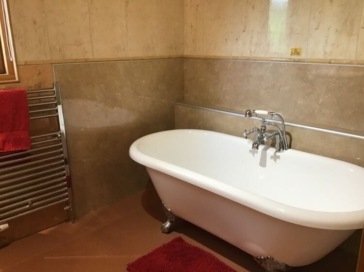 Holiday Lodge Business. Photo 13