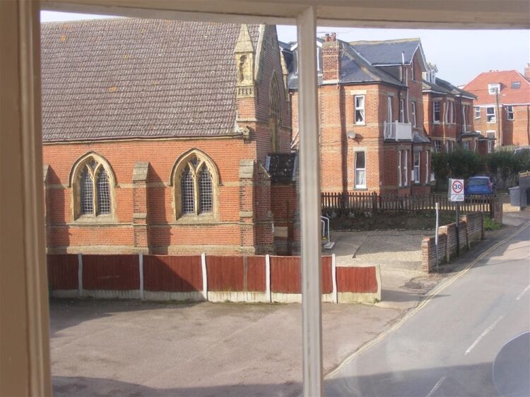 FREEHOLD SEASIDE COFFEE SHOP & DAYTIME RESTAURANT WITH SPACIOUS APARTMENT ON THE NORFOLK COAST Photo 13