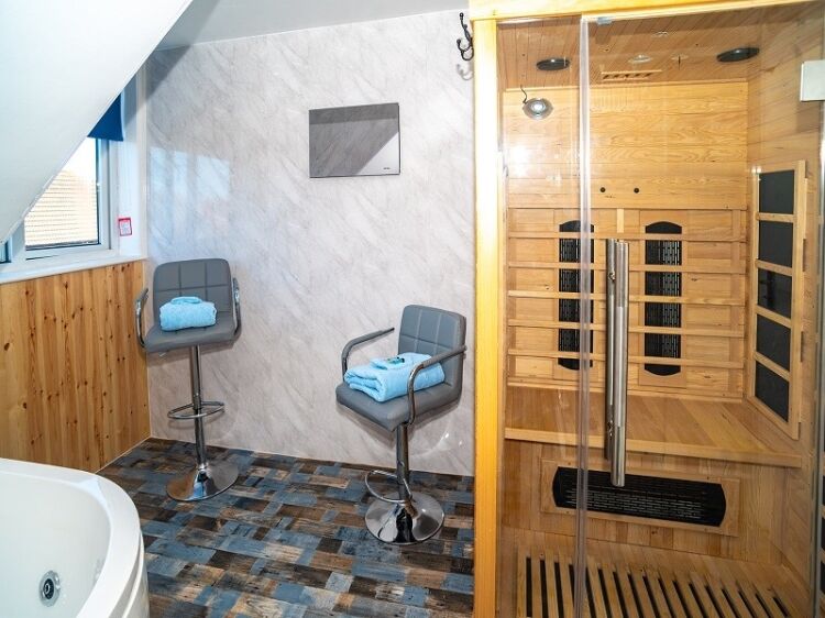 Beautiful Guest House For Sale Photo 13