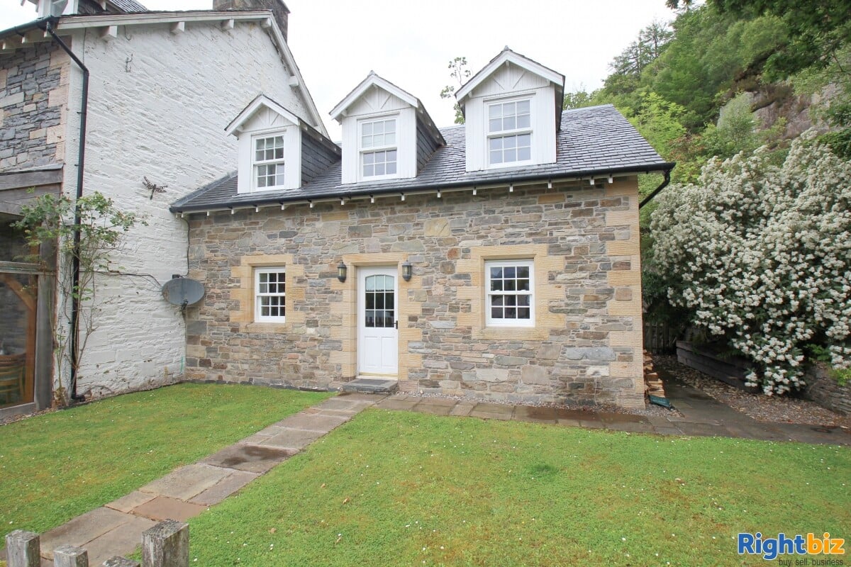 Beautiful Salen Hotel & Luxury Glamping Pods for Sale, Acharacle Photo 13