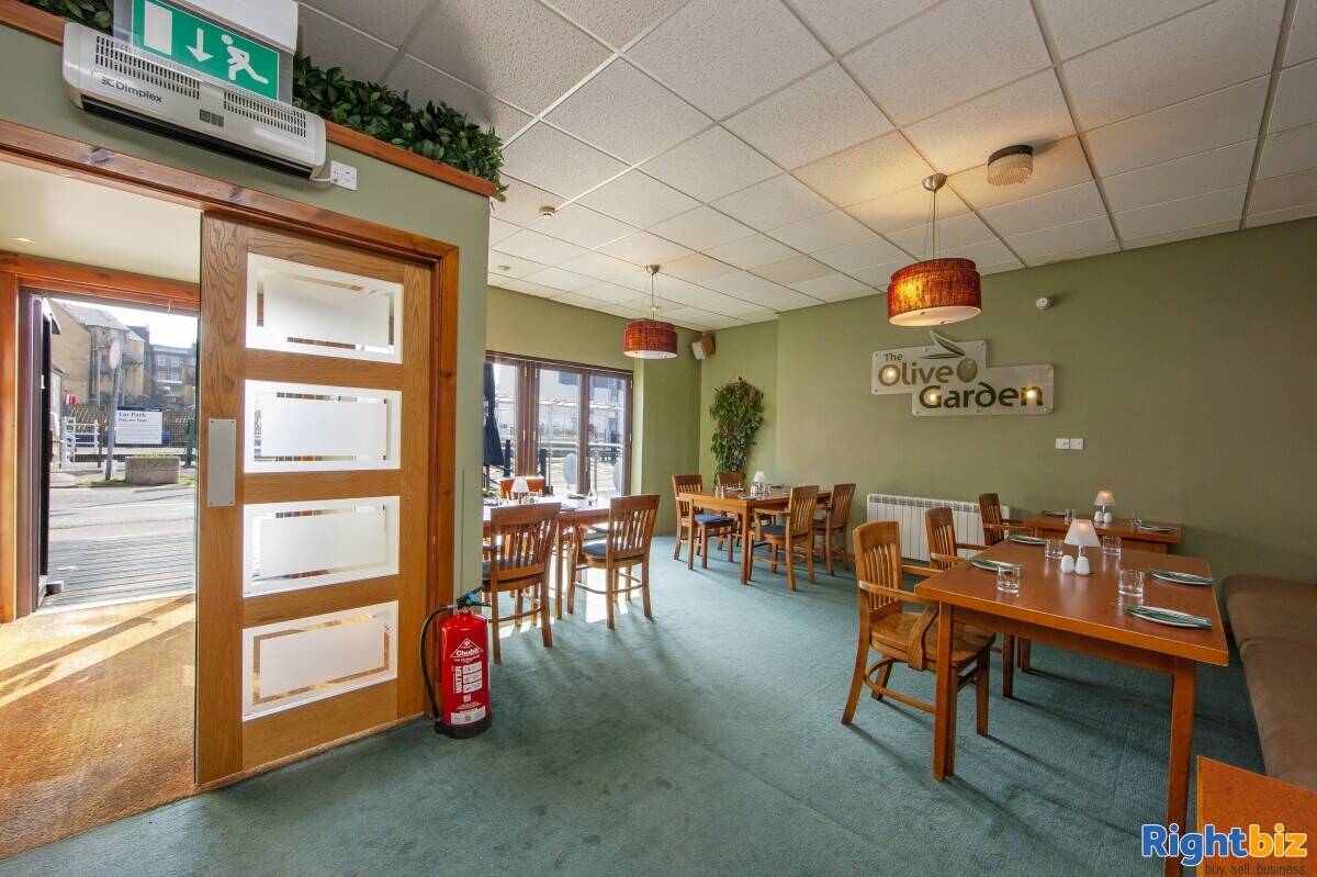 Thriving Fully Licenced Restaurant In Oban Leasehold Photo 13